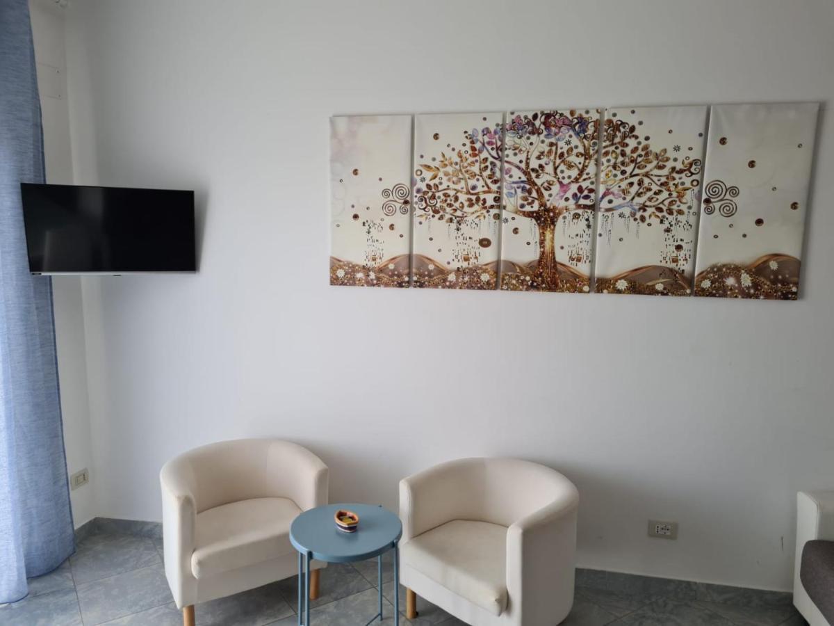 加埃塔La Pioggia Nel Pineto公寓 外观 照片